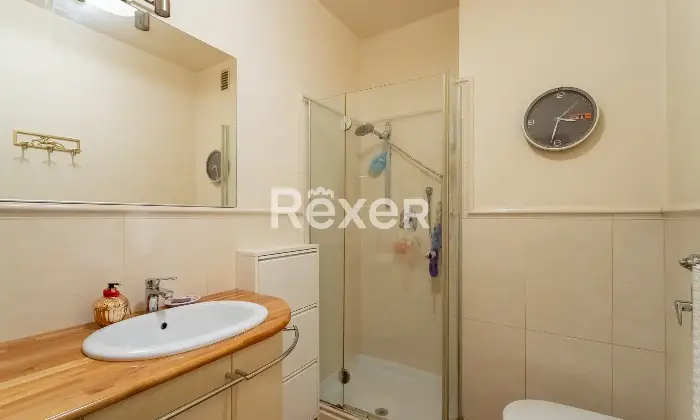 Rexer-Bollate-NUDA-PROPRIETA-Trilocale-con-terrazzo-e-cantina-Altro