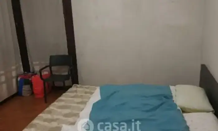 Rexer-Pordenone-Vendesi-ampio-appartamento-nel-cuore-di-Pordenone-CameraDaLetto