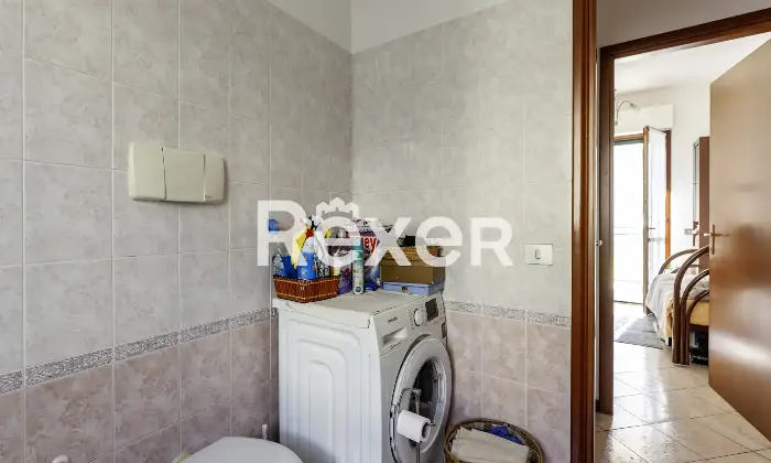 Rexer-Milano-Trilocale-mq-con-terrazzo-recente-costruzione-Posst-Box-Altro