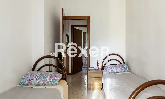 Rexer-Milano-Trilocale-mq-con-terrazzo-recente-costruzione-Posst-Box-Altro