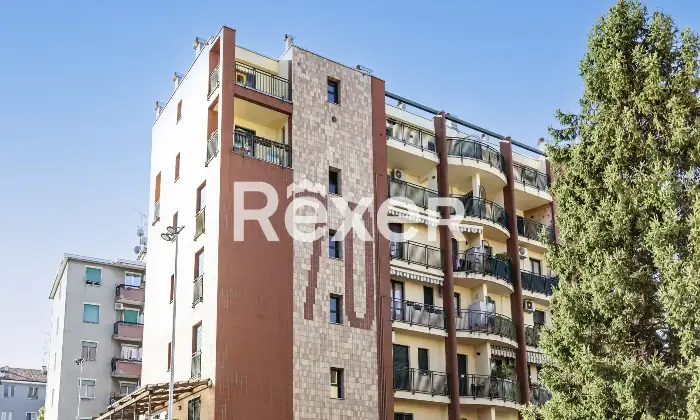 Rexer-Milano-Trilocale-mq-con-terrazzo-recente-costruzione-Posst-Box-Altro