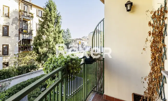 Rexer-Milano-Trilocale-mq-con-terrazzo-recente-costruzione-Posst-Box-Altro