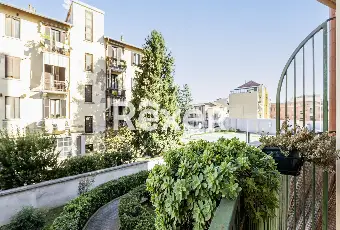Rexer-Milano-Trilocale-mq-con-terrazzo-recente-costruzione-Posst-Box-Altro