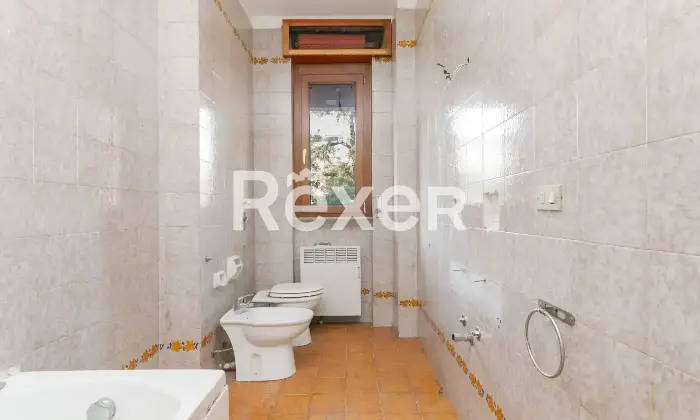 Rexer-Cusano-Milanino-Cusano-Milanino-Trilocale-con-cantina-Bagno
