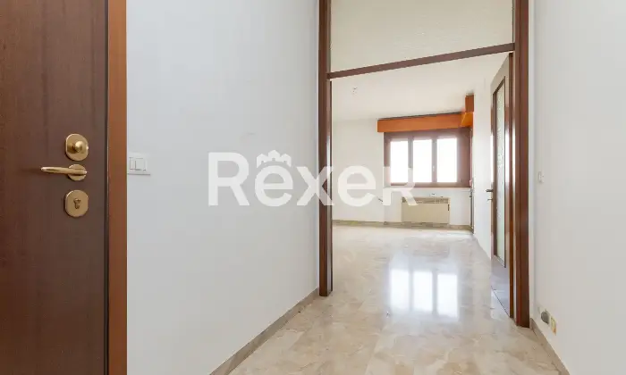 Rexer-Cusano-Milanino-Cusano-Milanino-Quadrilocale-piano-alto-Corridoio