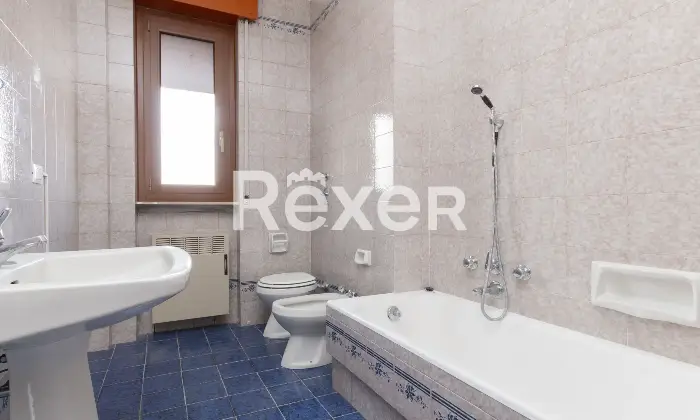 Rexer-Cusano-Milanino-Cusano-Milanino-Quadrilocale-piano-alto-Bagno