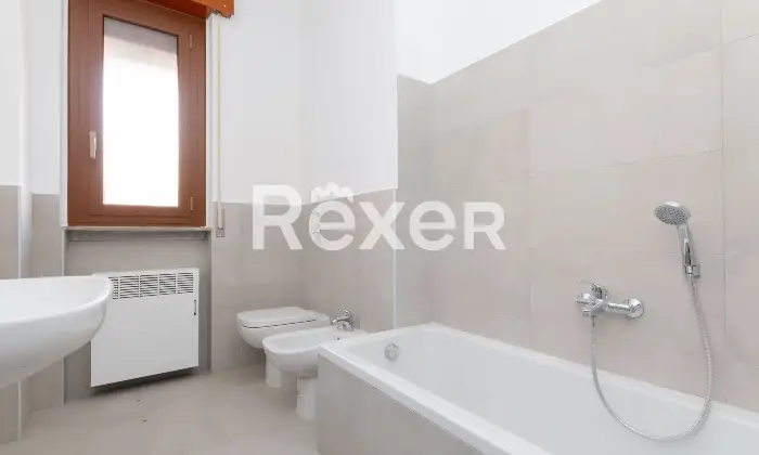 Rexer-Cusano-Milanino-Cusano-Milanino-Quadrilocale-con-box-Bagno