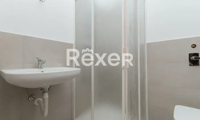 Rexer-Cusano-Milanino-Cusano-Milanino-Quadrilocale-con-box-Bagno