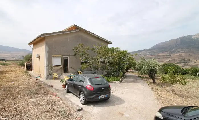 Rexer-Termini-Imerese-Ampia-Villa-in-vendita-Giardino