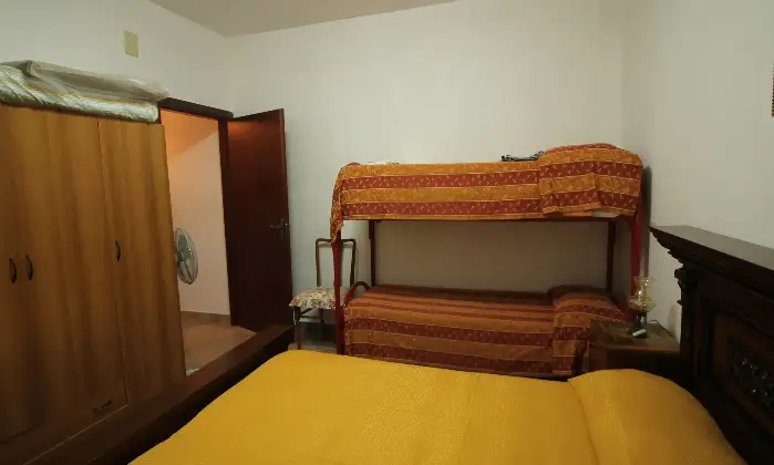 Rexer-Termini-Imerese-Ampia-Villa-in-vendita-CameraDaLetto