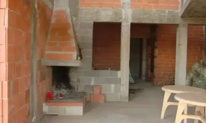 Rexer-Ales-Villetta-a-schiera-in-vendita-in-Via-Nilde-Iotti-Ales-Altro