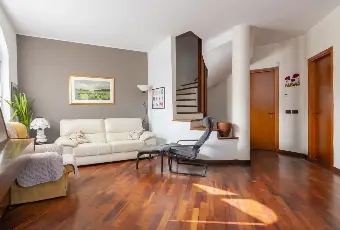 Rexer-Lesmo-Villa-Bifamiliare-con-garage-Altro