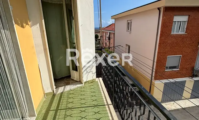 Rexer-Loano-Luminoso-trilocale-con-garage-Altro