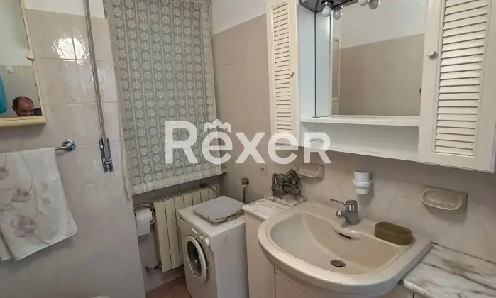 Rexer-Loano-Luminoso-trilocale-con-garage-Altro