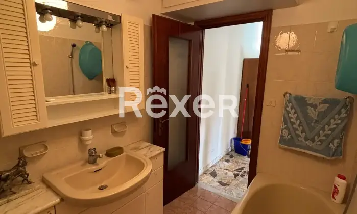 Rexer-Loano-Luminoso-trilocale-con-garage-Altro