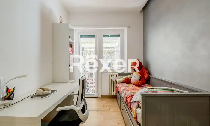 Rexer-Roma-Ampio-appartamento-con-terrazzo-abitabile-Altro
