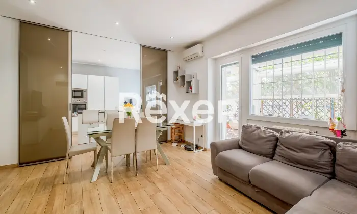 Rexer-Roma-Ampio-appartamento-con-terrazzo-abitabile-Altro