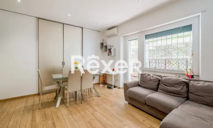 Rexer-Roma-Ampio-appartamento-con-terrazzo-abitabile-Altro