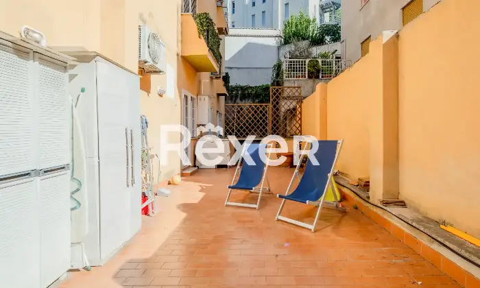 Rexer-Roma-Ampio-appartamento-con-terrazzo-abitabile-Altro