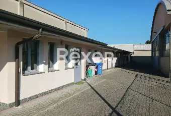 Rexer-Cassinetta-di-Lugagnano-Centro-sportivo-con-capannone-Altro