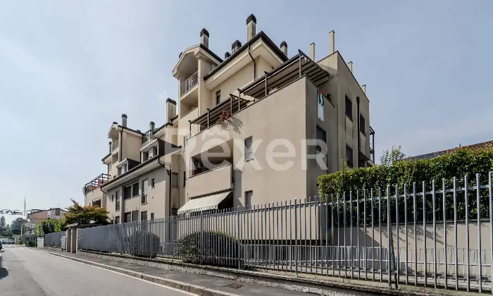 Rexer-Settimo-Milanese-Appartamento-mansardato-con-terrazzo-e-balconi-Box-Recente-costruzione-Altro