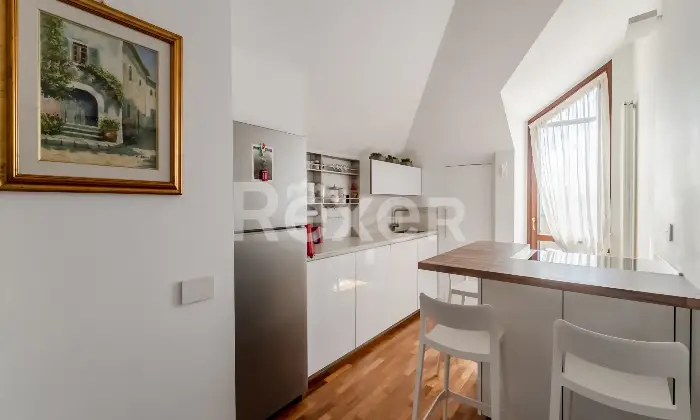 Rexer-Settimo-Milanese-Appartamento-mansardato-con-terrazzo-e-balconi-Box-Recente-costruzione-Altro