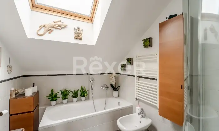 Rexer-Settimo-Milanese-Appartamento-mansardato-con-terrazzo-e-balconi-Box-Recente-costruzione-Altro
