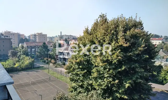 Rexer-Milano-Luminoso-Tre-Locali-con-Box-Altro