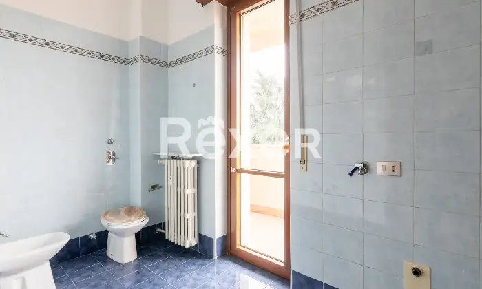 Rexer-Milano-Luminoso-Tre-Locali-con-Box-Altro