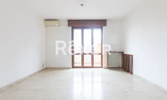 Rexer-Milano-Luminoso-Tre-Locali-con-Box-Altro