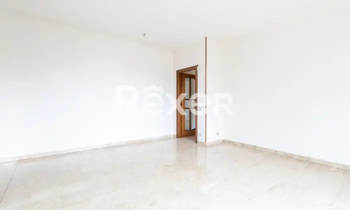 Rexer-Milano-Luminoso-Tre-Locali-con-Box-Altro