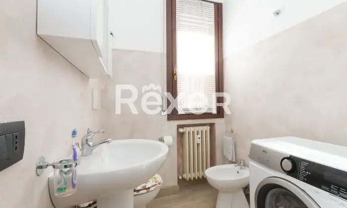 Rexer-Desio-Desio-Quadrilocale-ultimo-piano-con-terrazzo-e-box-Altro