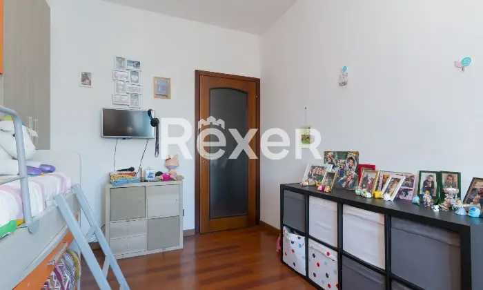 Rexer-Desio-Desio-Quadrilocale-ultimo-piano-con-terrazzo-e-box-Altro