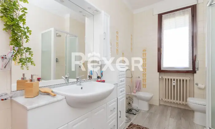 Rexer-Desio-Desio-Quadrilocale-ultimo-piano-con-terrazzo-e-box-Altro