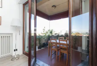 Rexer-Desio-Desio-Quadrilocale-ultimo-piano-con-terrazzo-e-box-Altro