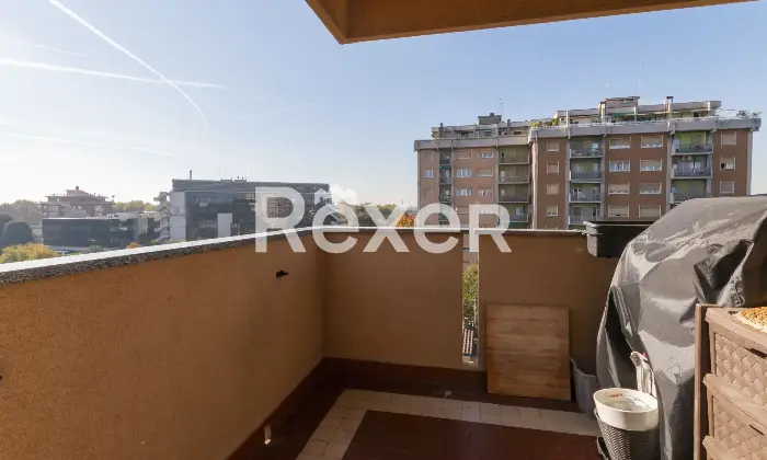 Rexer-Desio-Desio-Quadrilocale-ultimo-piano-con-terrazzo-e-box-Altro