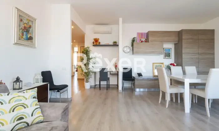 Rexer-Desio-Desio-Quadrilocale-ultimo-piano-con-terrazzo-e-box-Altro