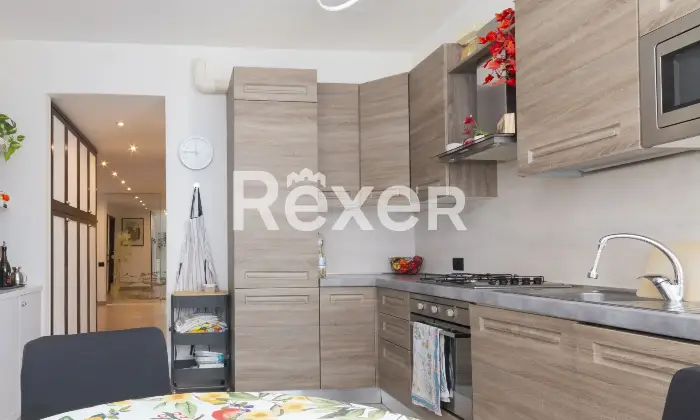 Rexer-Desio-Desio-Quadrilocale-ultimo-piano-con-terrazzo-e-box-Altro