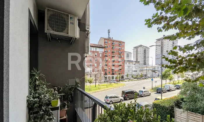 Rexer-Milano-Bilocale-con-cucinotto-balcone-e-possibilit-box-Altro