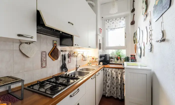 Rexer-Milano-Bilocale-con-cucinotto-balcone-e-possibilit-box-Altro