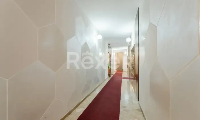 Rexer-Milano-Bilocale-con-cucinotto-balcone-e-possibilit-box-Altro