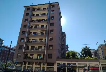 Rexer-Milano-Bilocale-con-cucinotto-balcone-e-possibilit-box-Vista