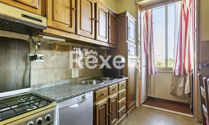 Rexer-Firenze-Isolotto-Luminoso-Ultimo-Piano-con-Camere-Altro
