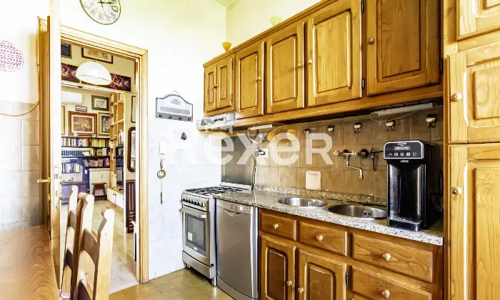 Rexer-Firenze-Isolotto-Luminoso-Ultimo-Piano-con-Camere-Altro