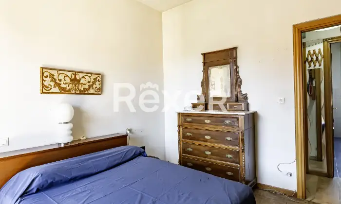 Rexer-Firenze-Isolotto-Luminoso-Ultimo-Piano-con-Camere-Altro