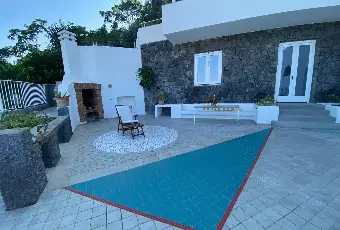 Rexer-Ischia-appartamento-in-villa-con-terrazzo-a-livello-panoramico-completamente-ristrutturato-Terrazzo