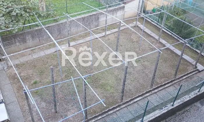 Rexer-Ponte-Lambro-Fabbricato-cieloterra-in-centro-paese-a-due-passi-dalla-stazione-Trenord-Altro