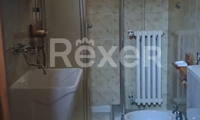 Rexer-Ponte-Lambro-Fabbricato-cieloterra-in-centro-paese-a-due-passi-dalla-stazione-Trenord-Altro