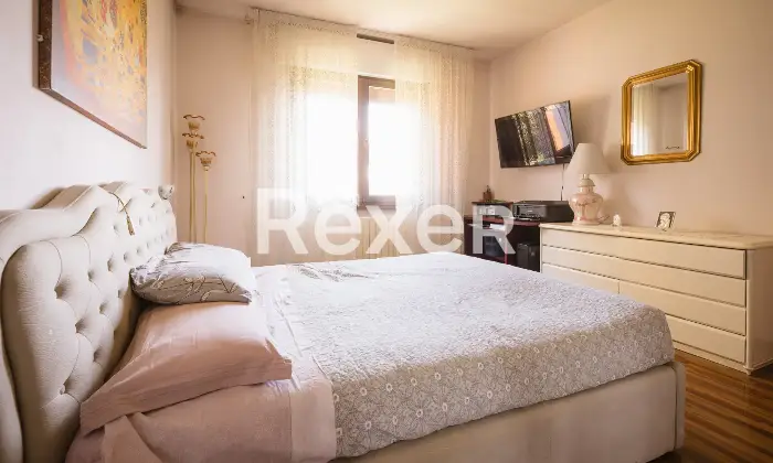 Rexer-Biancade-Porzione-di-bifamiliare-con-giardino-e-mansarda-Altro