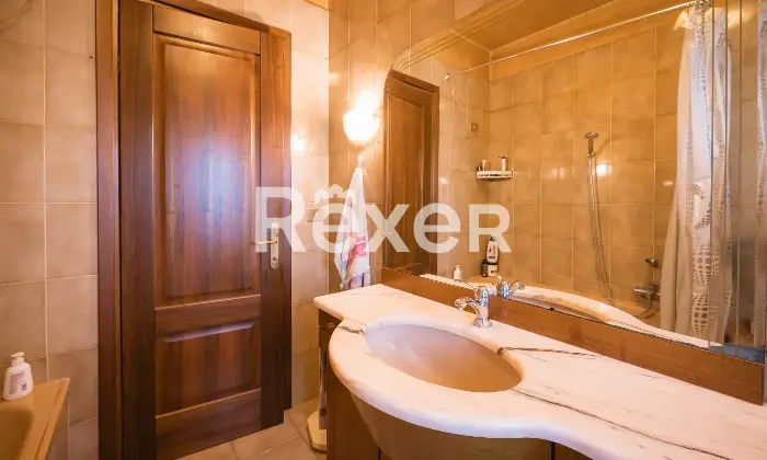 Rexer-Biancade-Porzione-di-bifamiliare-con-giardino-e-mansarda-Altro